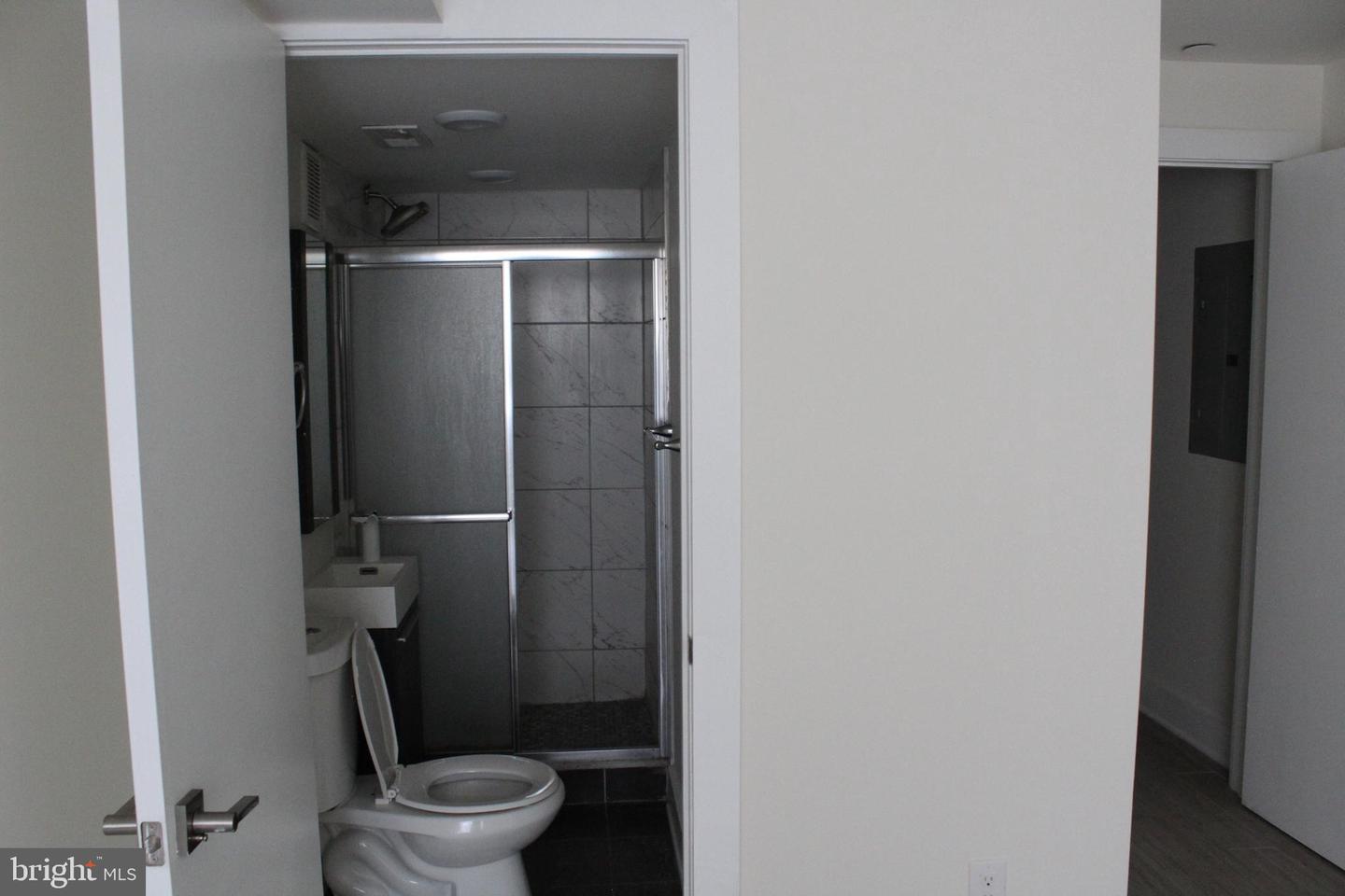 1706 Arlington St Property Photo 5