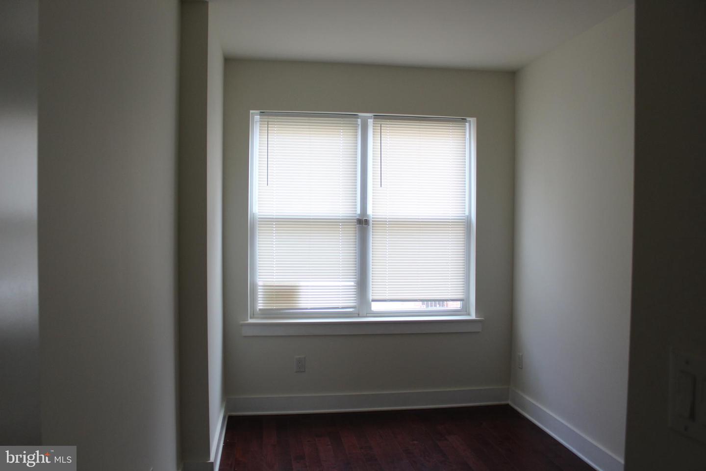 1706 Arlington St Property Photo 8