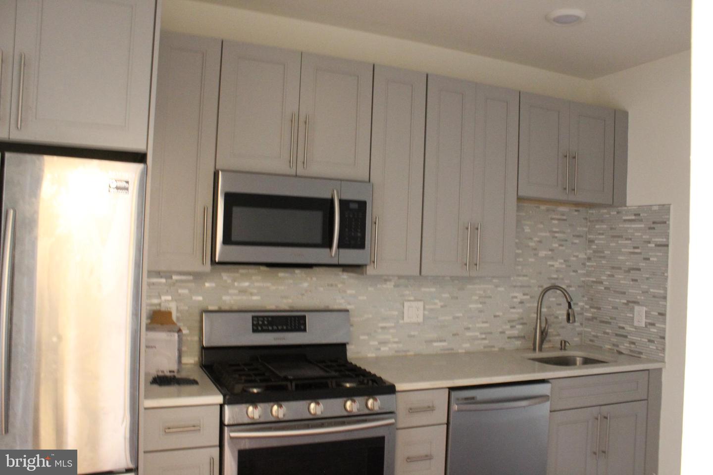 1706 Arlington St Property Photo 10