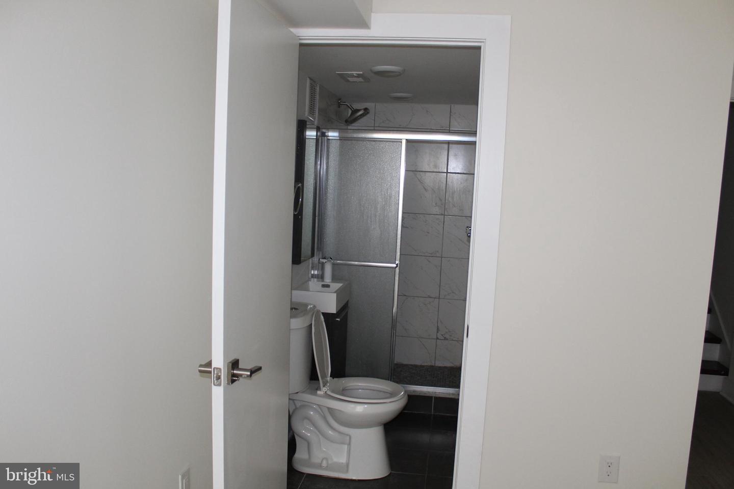 1706 Arlington St Property Photo 11