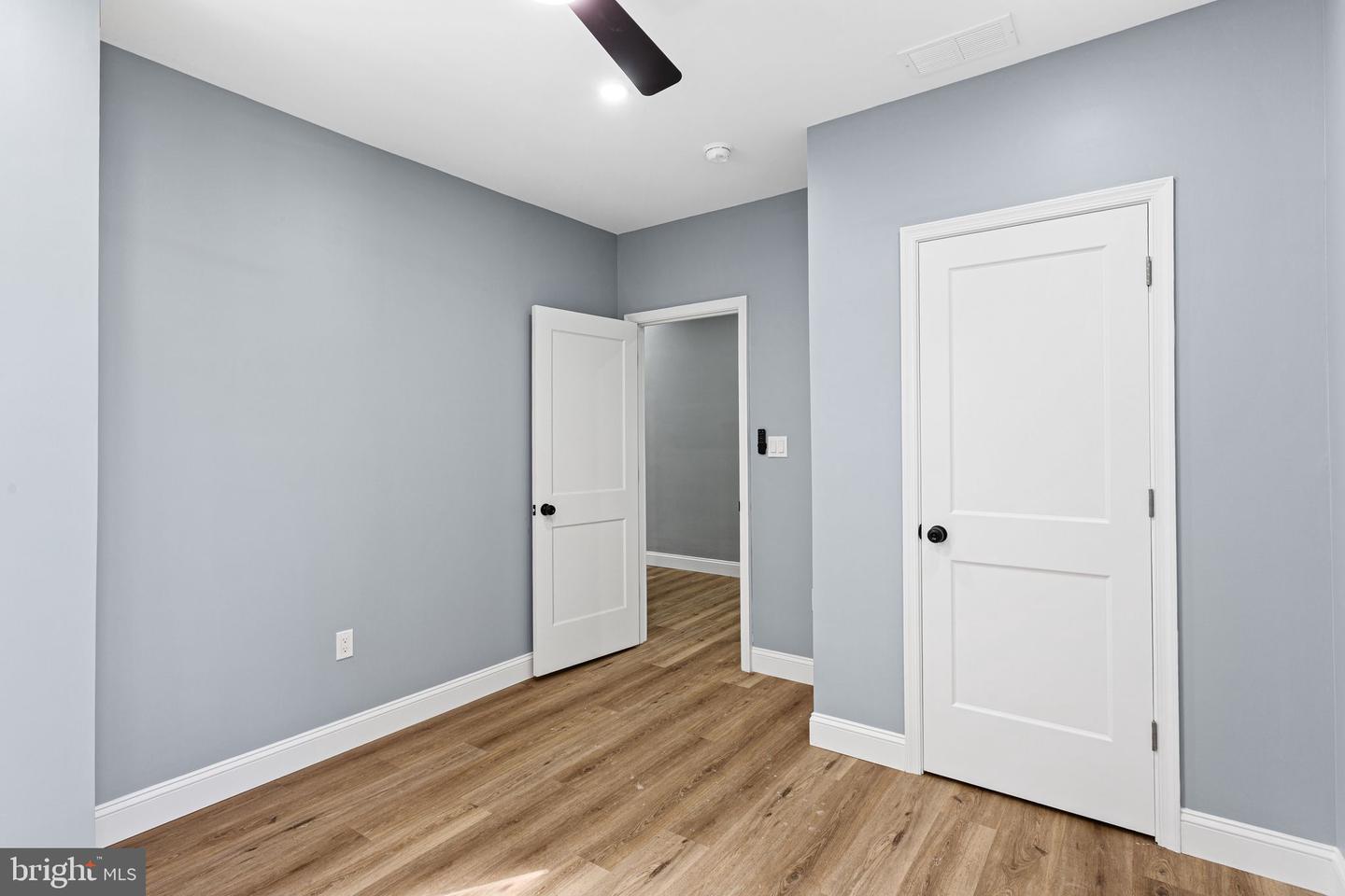 6072 W Girard Ave Property Photo 28