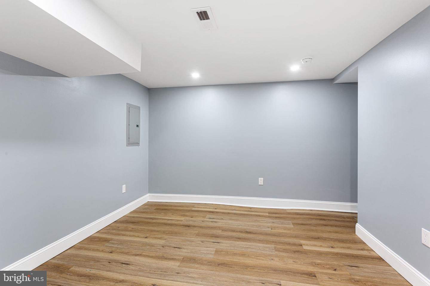 6072 W Girard Ave Property Photo 35