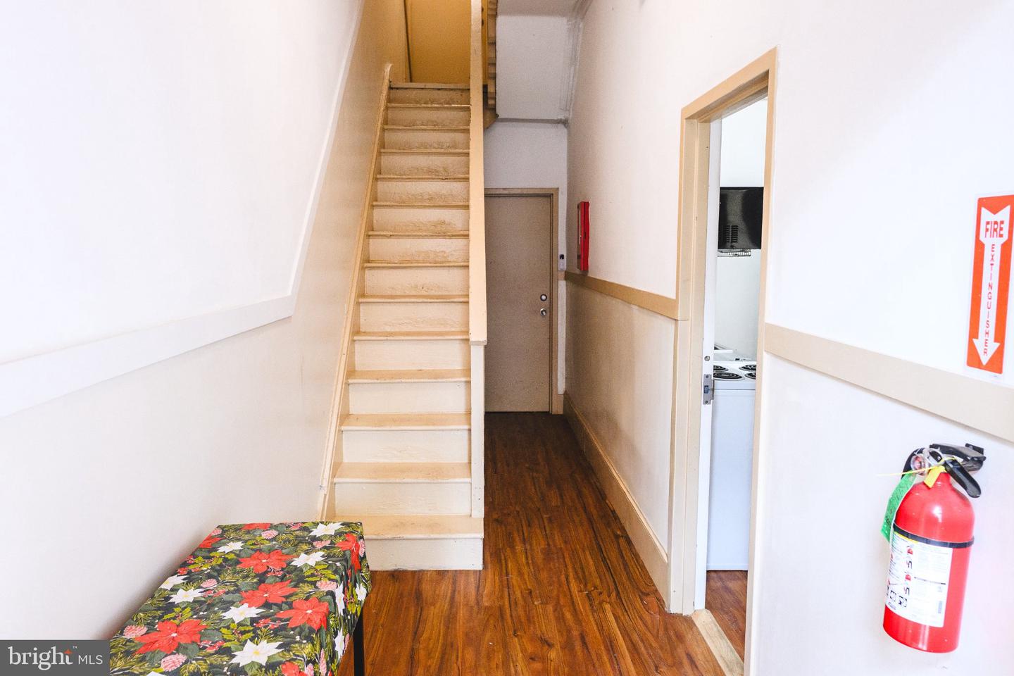 1912 7th Property Photo 3