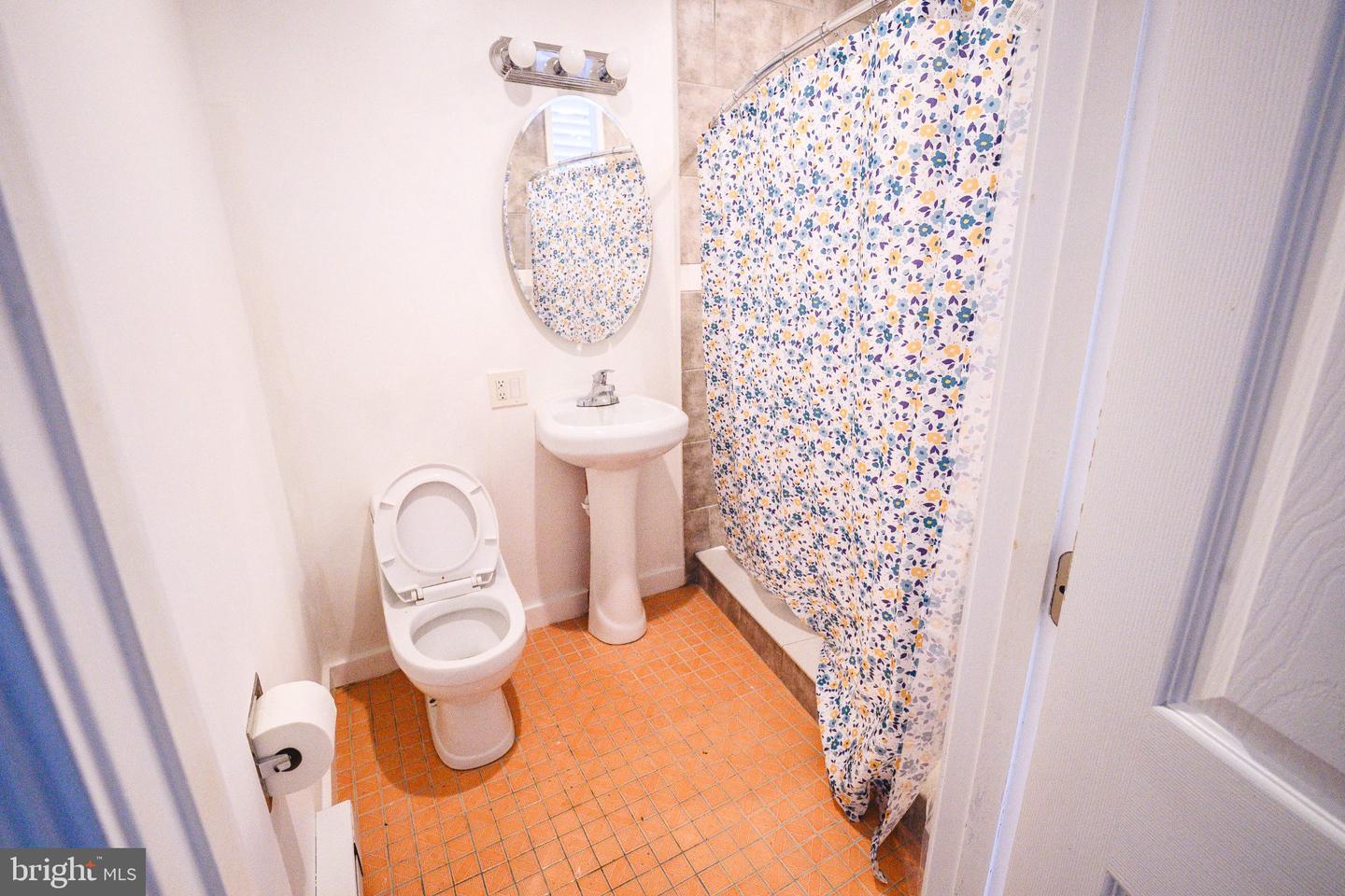 1912 7th Property Photo 8