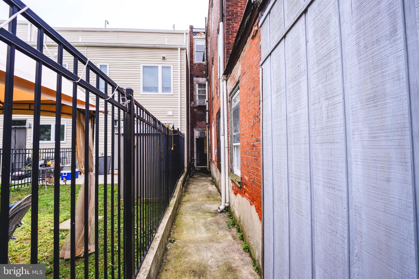 1912 7th Property Photo 11