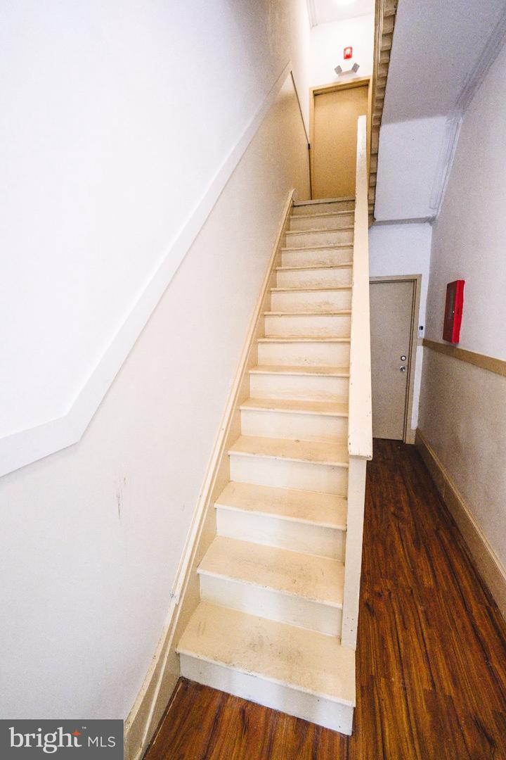 1912 7th Property Photo 14