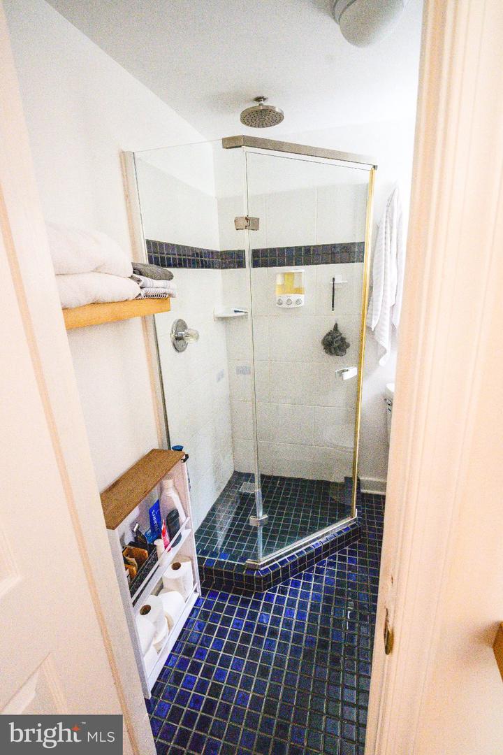 1912 7th Property Photo 37