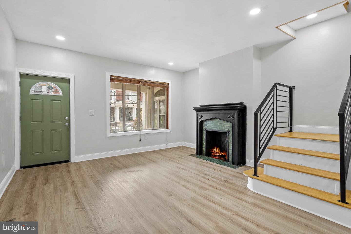 5831 Washington Ave Property Photo 9