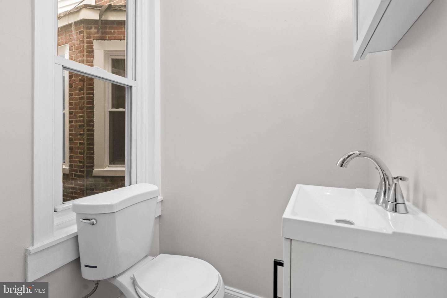 5831 Washington Ave Property Photo 16