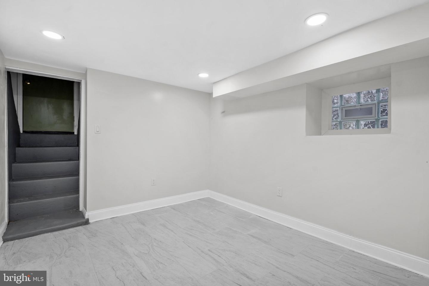 5831 Washington Ave Property Photo 27