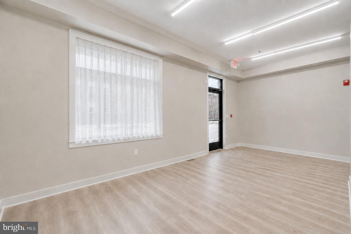 1717 S 2nd St #commercial Property Photo 6