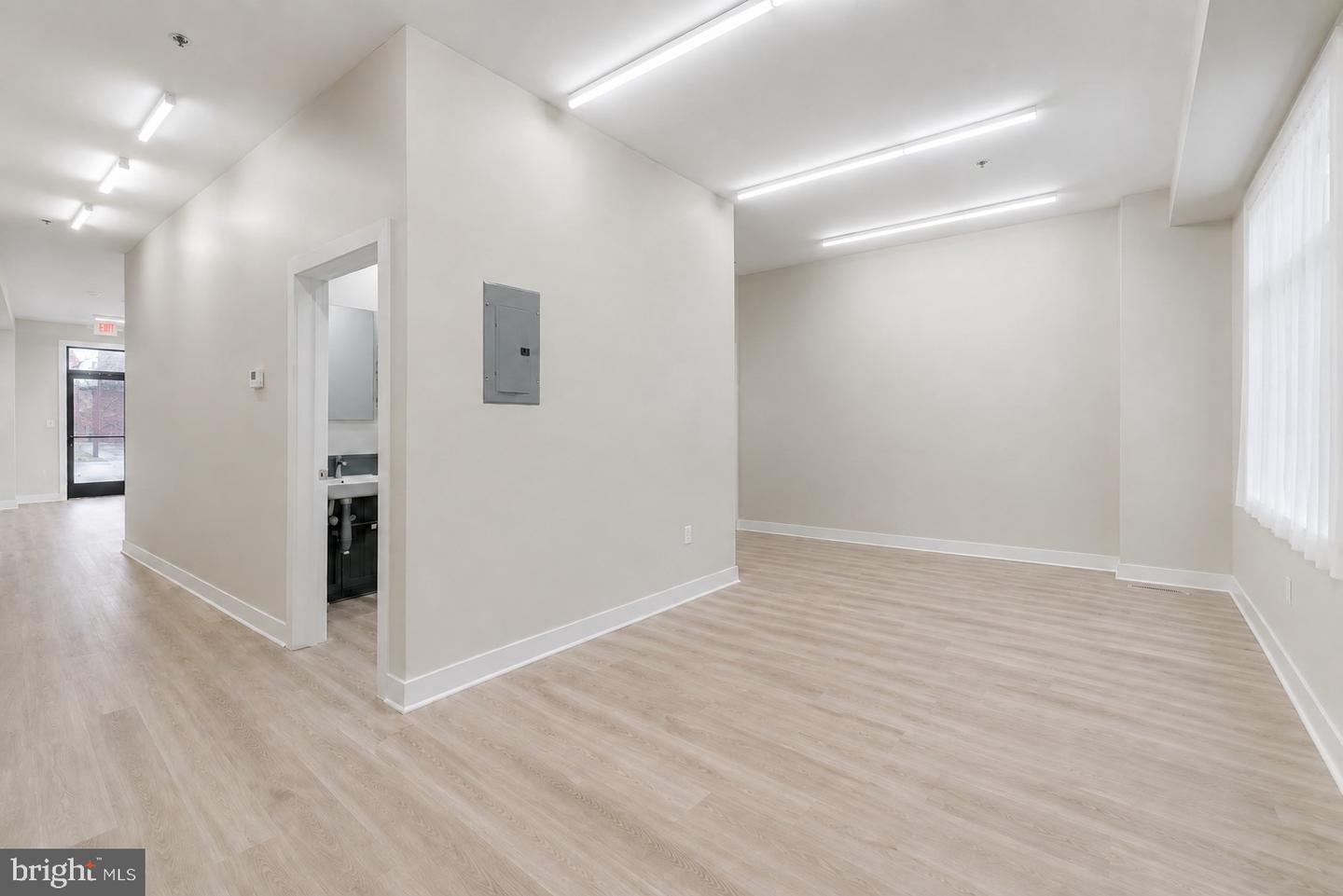 1717 S 2nd St #commercial Property Photo 9