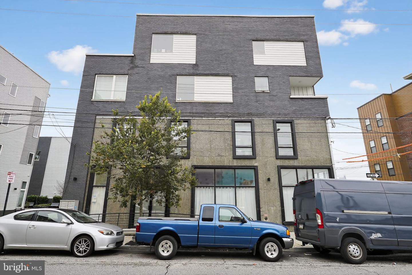 1659 N RANDOLPH #1 Property Photo 1