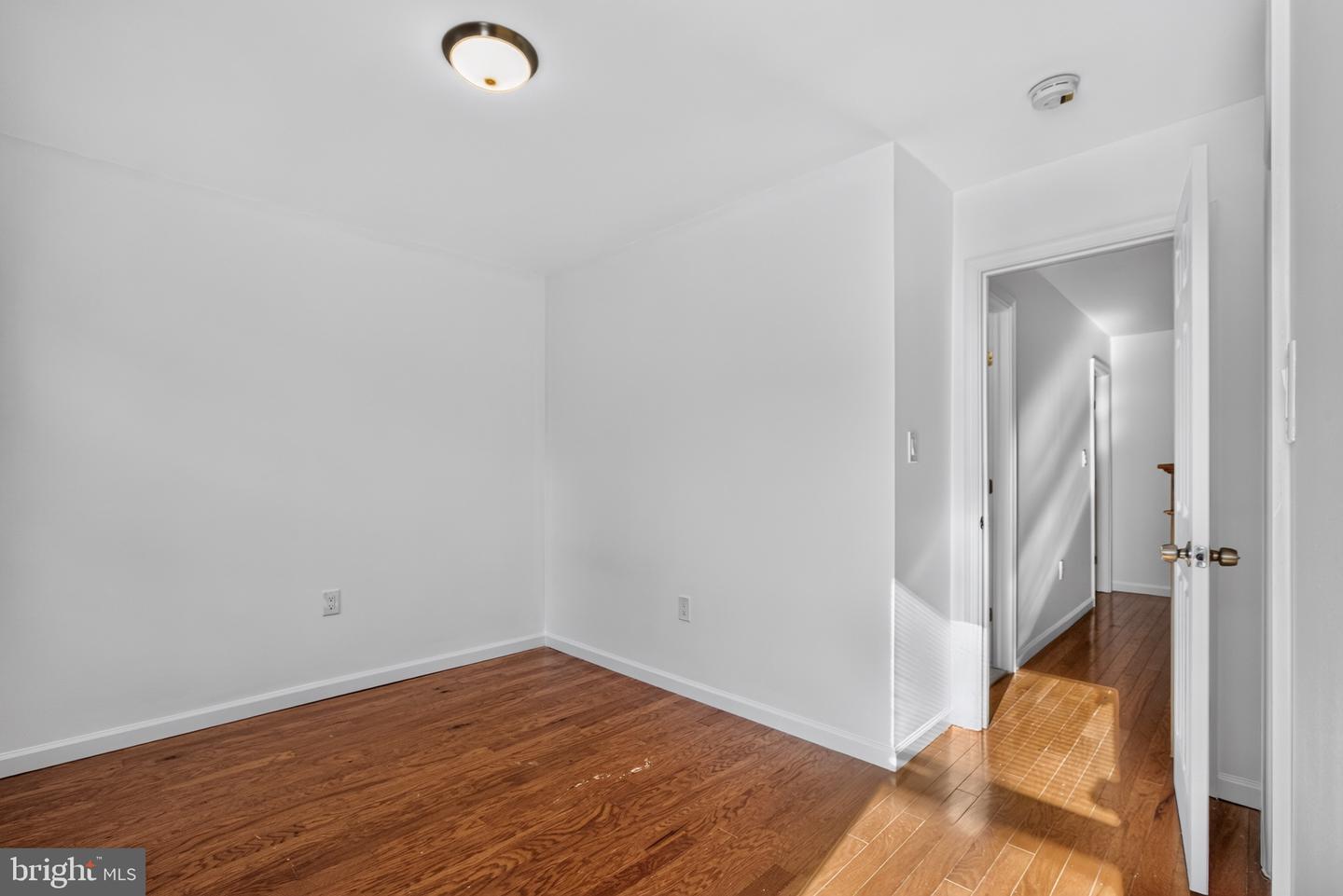 1338 S Dover St Property Photo 17