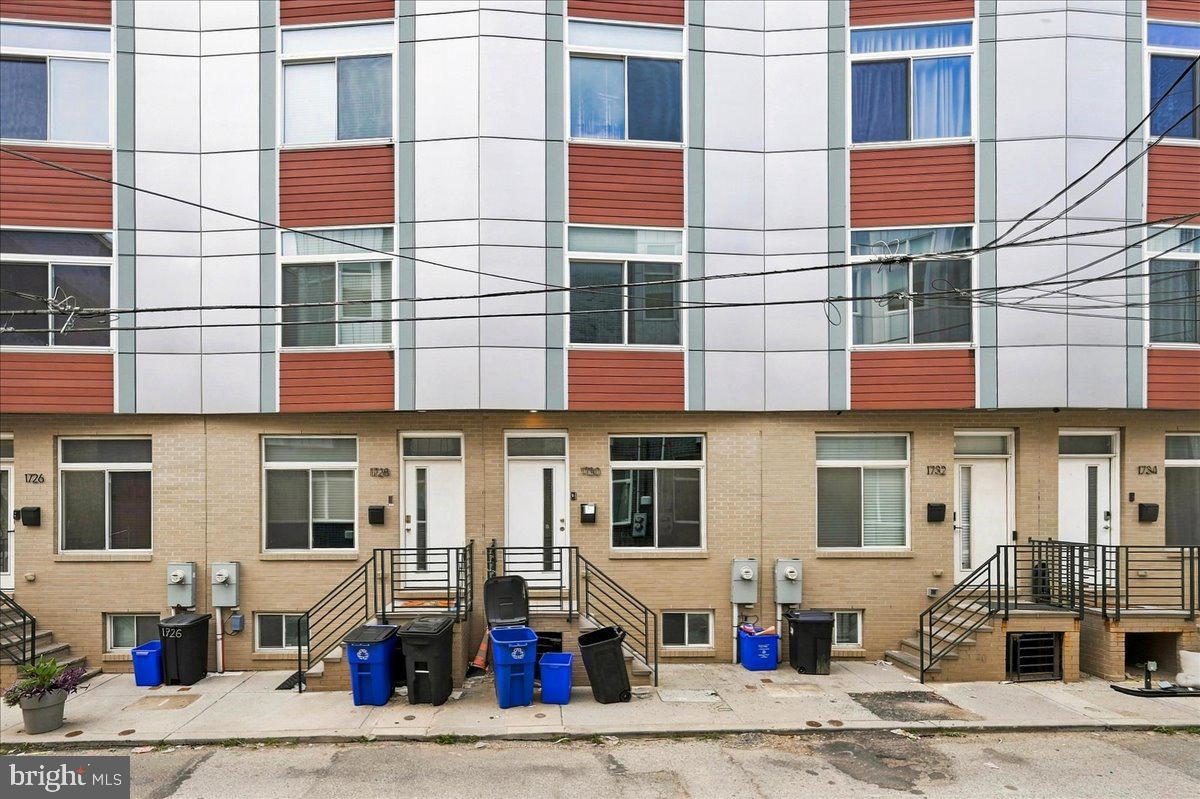 1730 Ingersoll St Property Photo 2