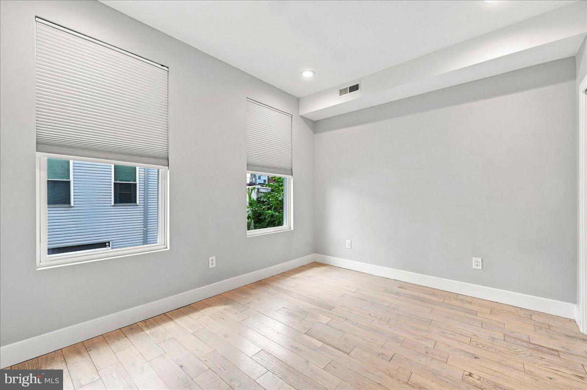 1730 Ingersoll St Property Photo 14
