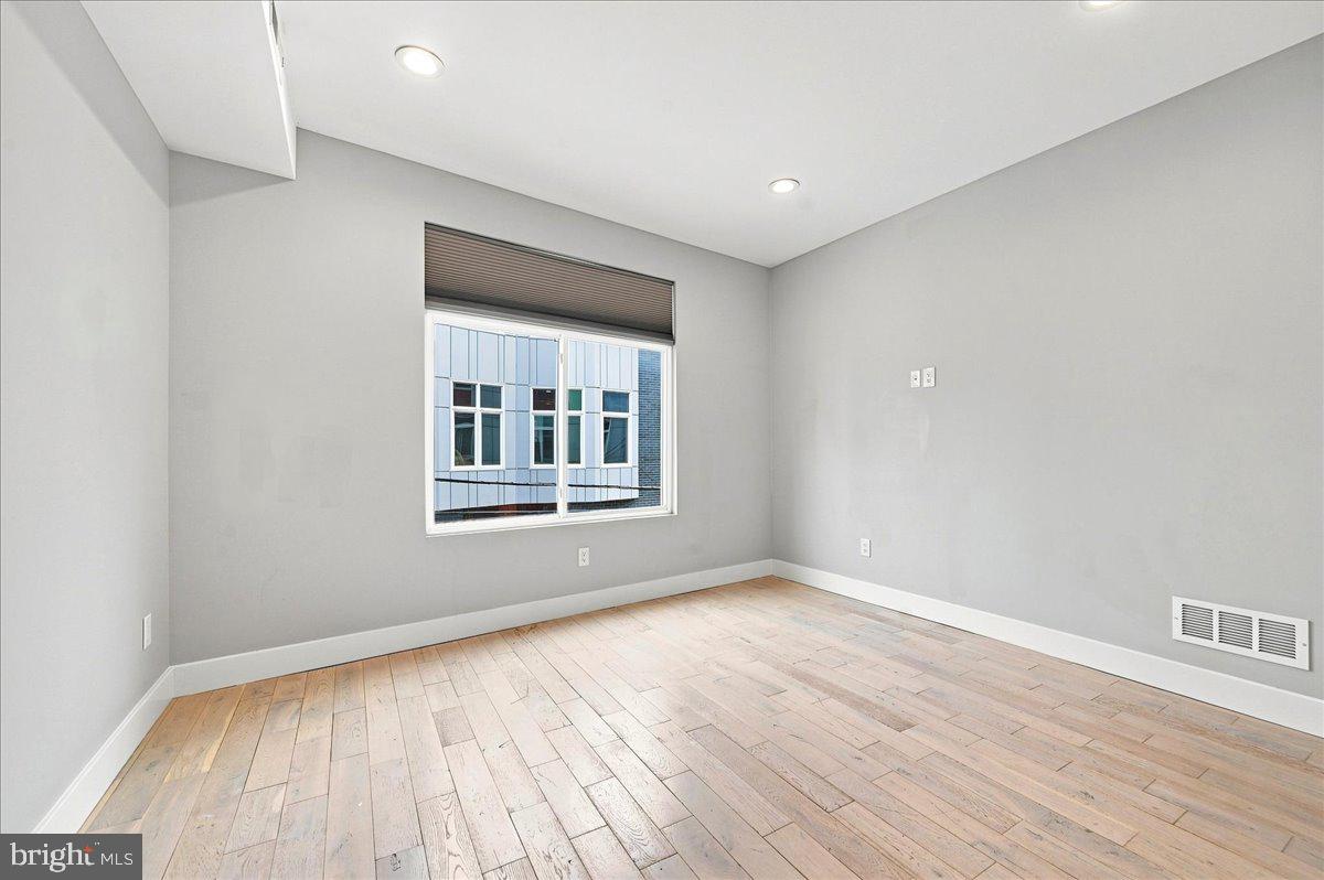 1730 Ingersoll St Property Photo 23