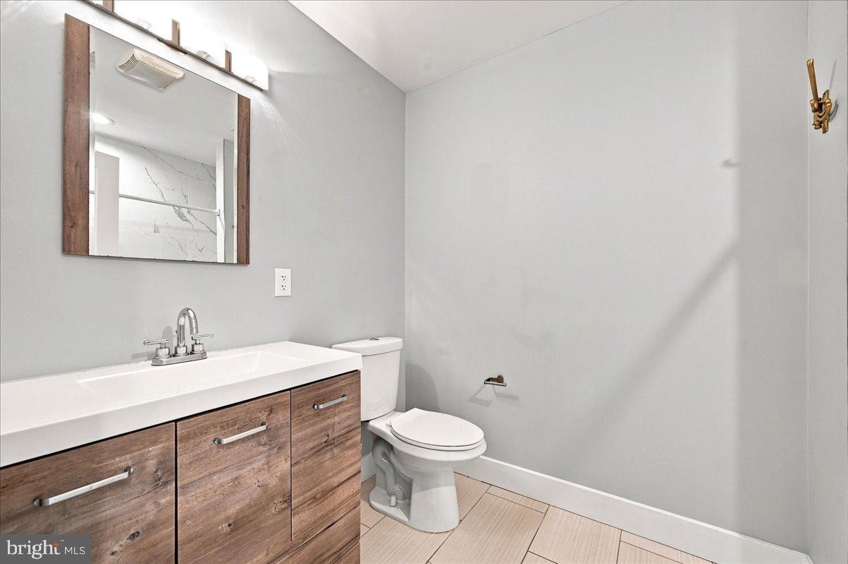 1730 Ingersoll St Property Photo 24