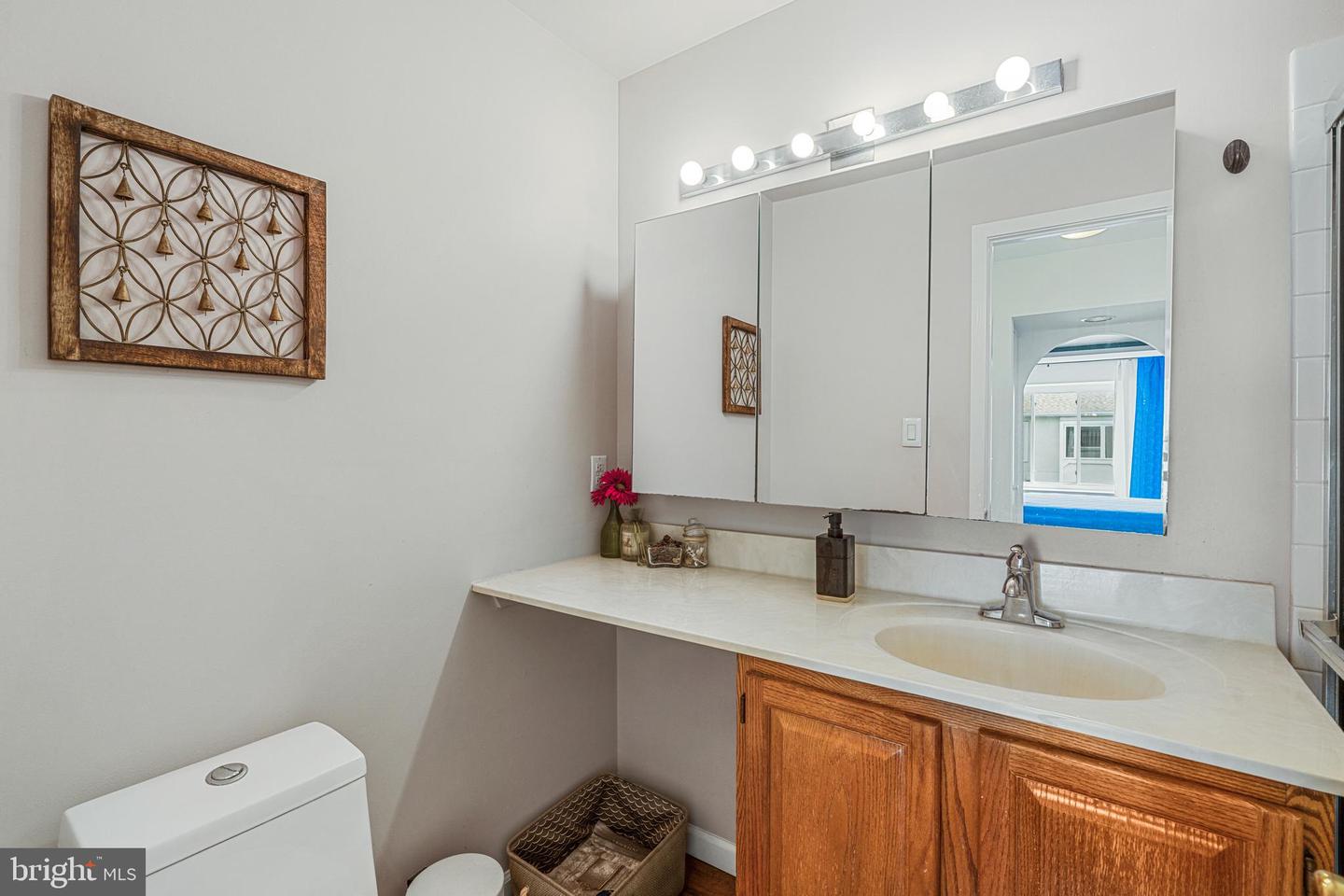 129 Benjamin Ct #f129 Property Photo 20