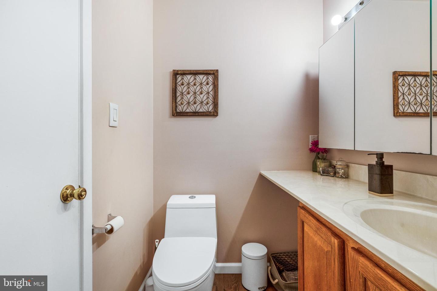 129 Benjamin Ct #f129 Property Photo 22