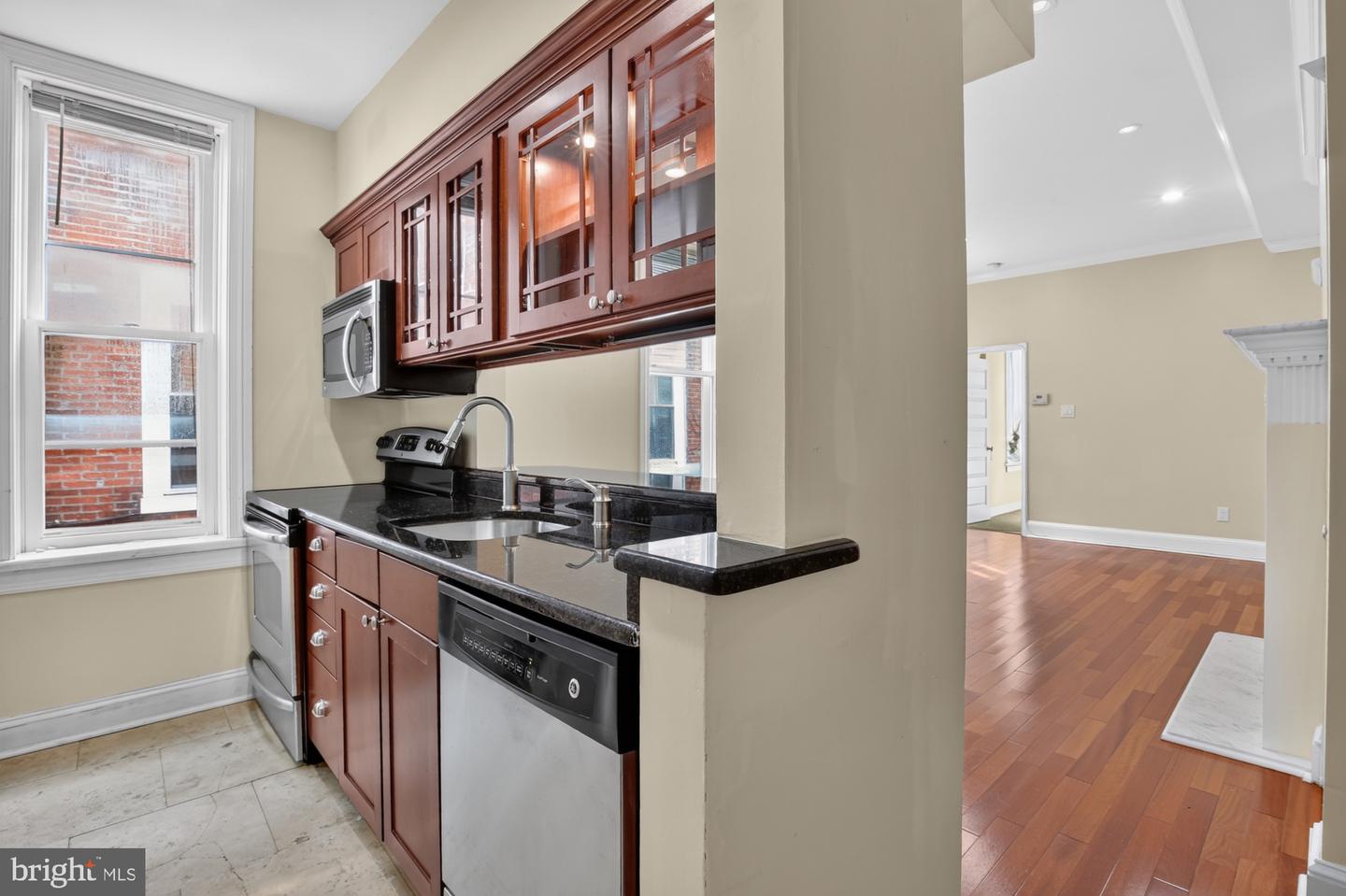 1712 Wallace St #202 Property Photo 1