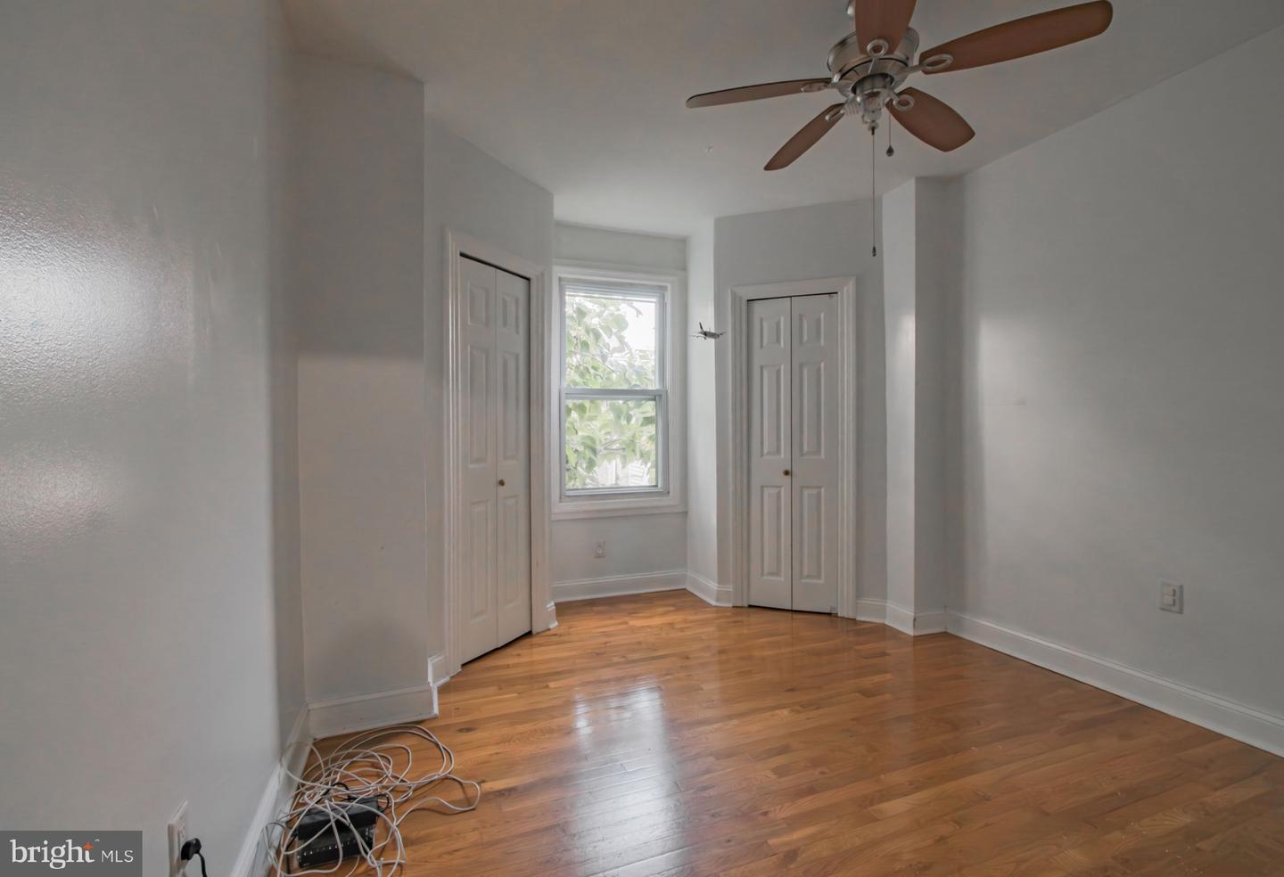 5917 Addison St Property Photo 14