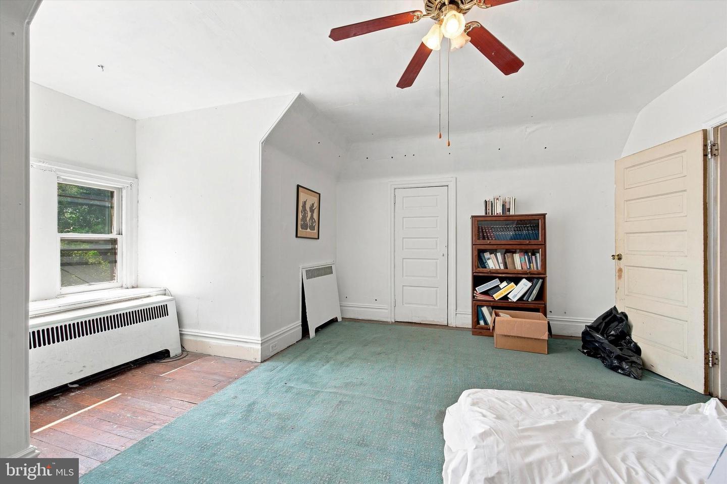 102 E Cliveden St Property Photo 10
