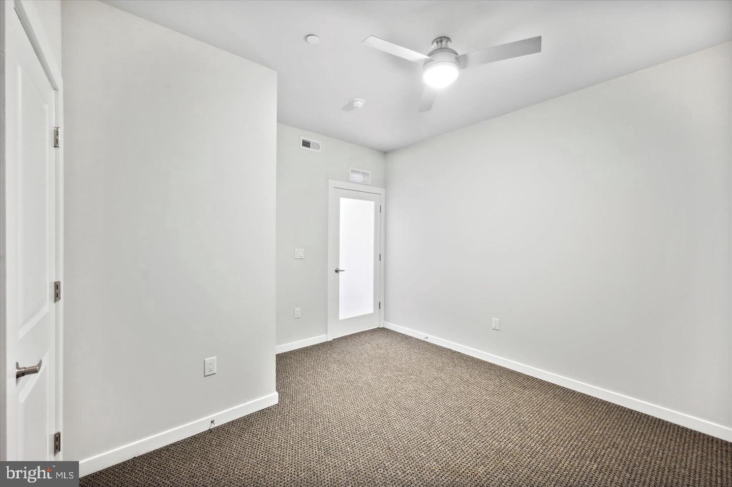 1608 Ridge Ave #302 Property Photo 11