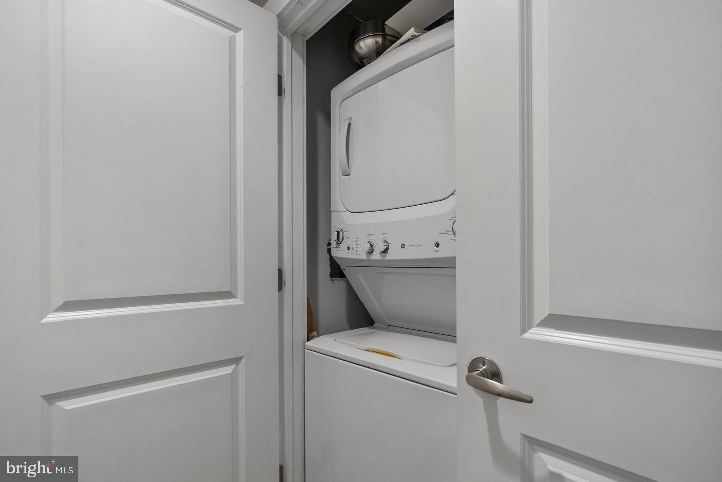 1608 Ridge Ave #302 Property Photo 13
