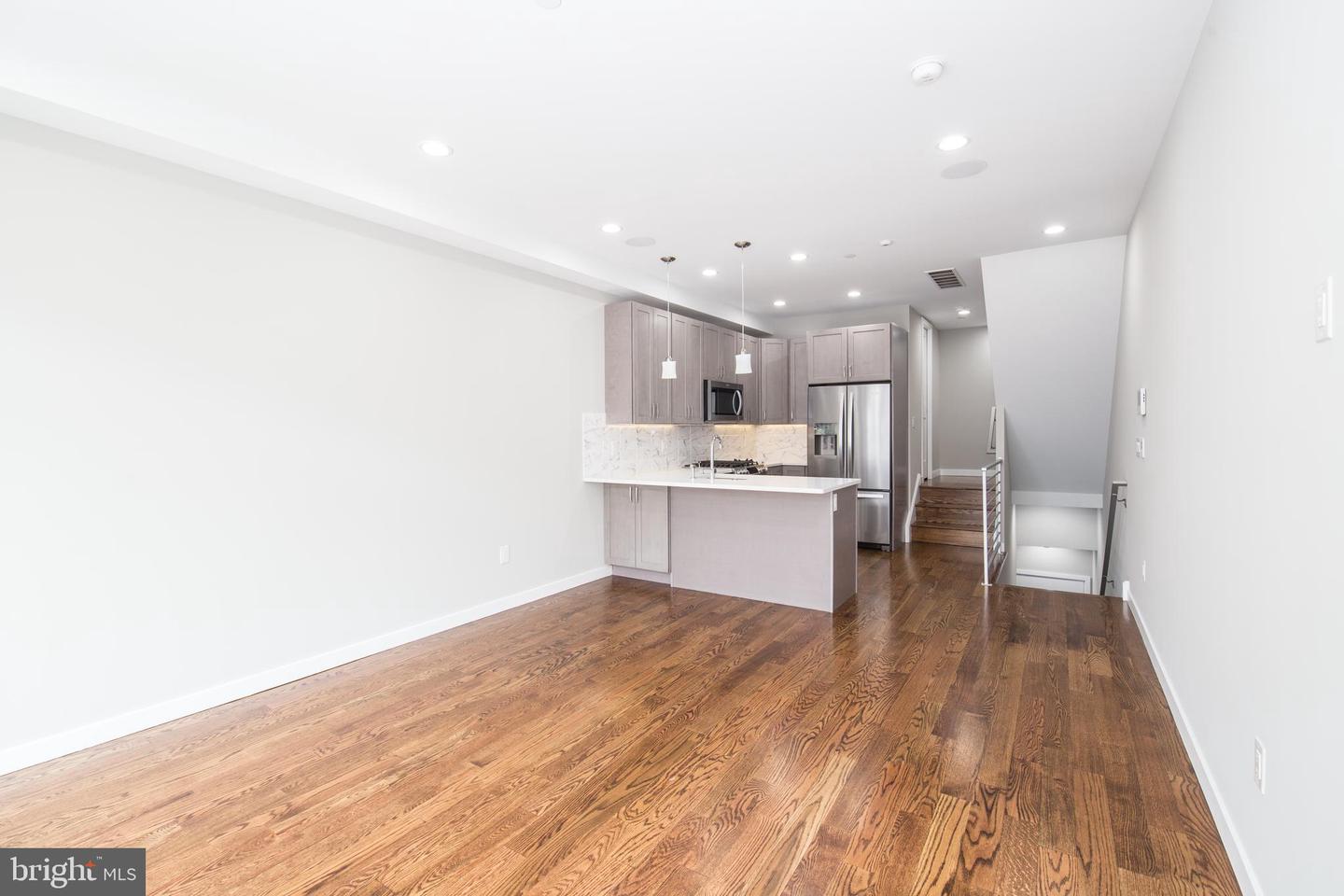 740 N Uber St #2 Property Photo 2