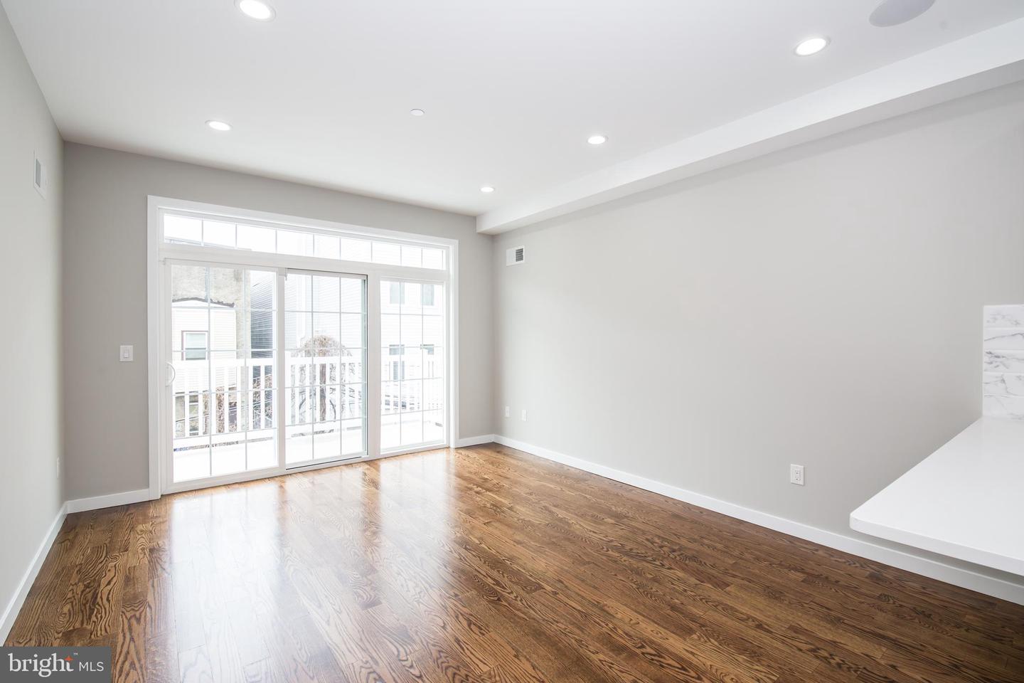 740 N Uber St #2 Property Photo 7