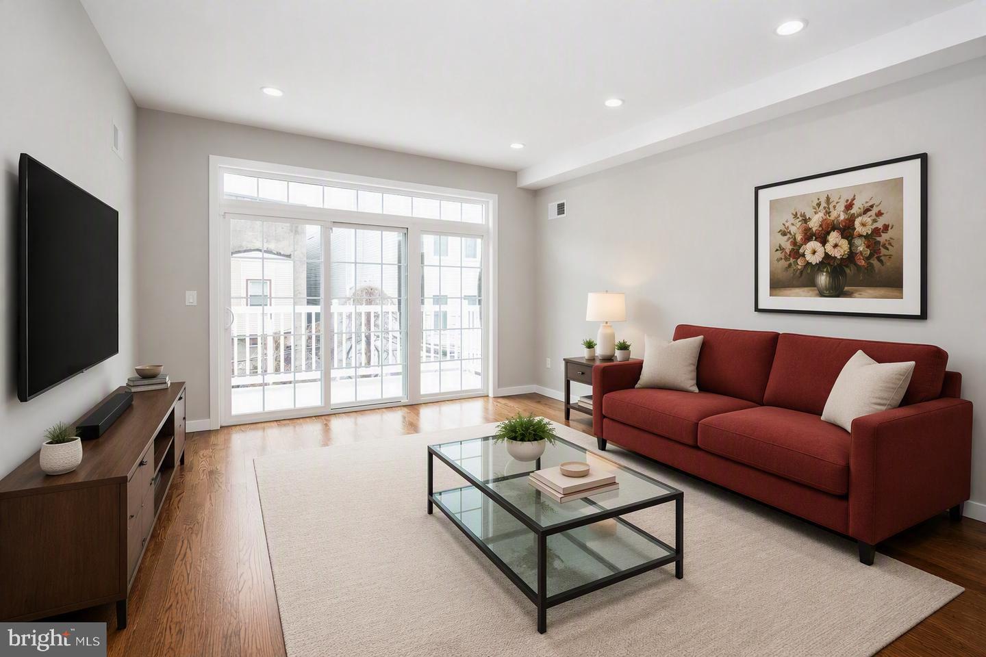 740 N Uber St #2 Property Photo 8