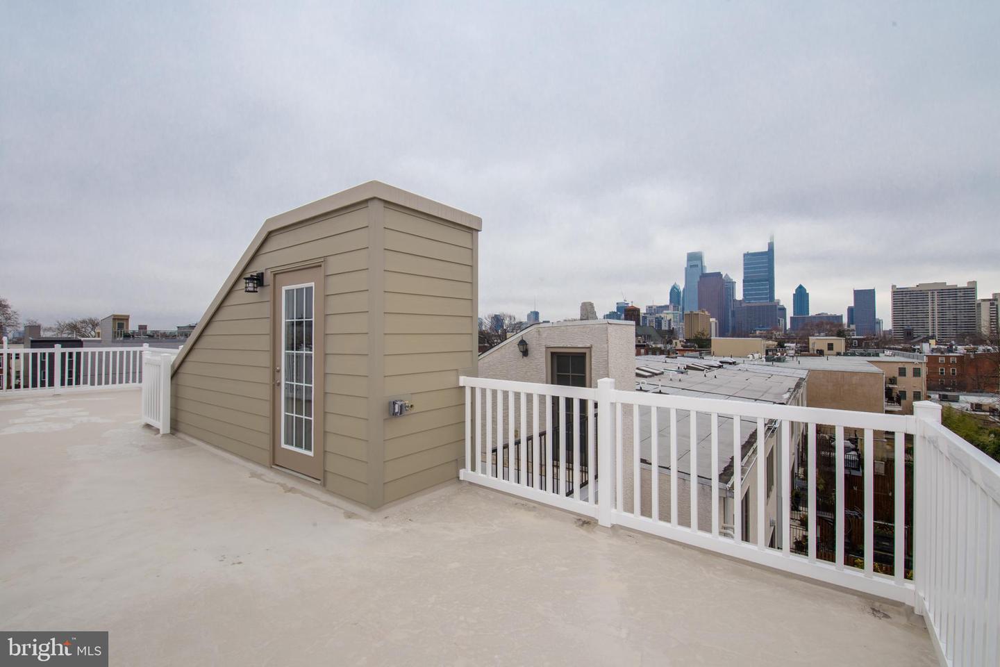 740 N Uber St #2 Property Photo 22