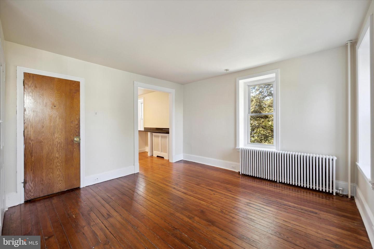 200 E Willow Grove Ave #2 Property Photo 4