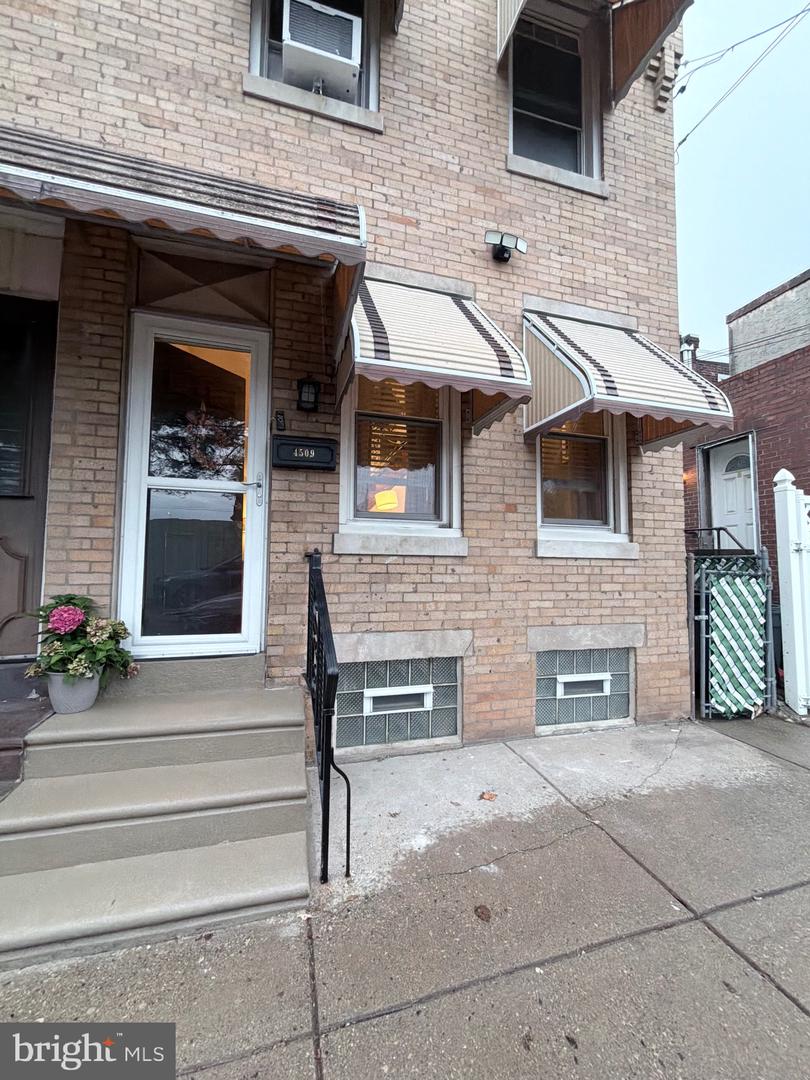 4509 Gaul St Property Photo 1
