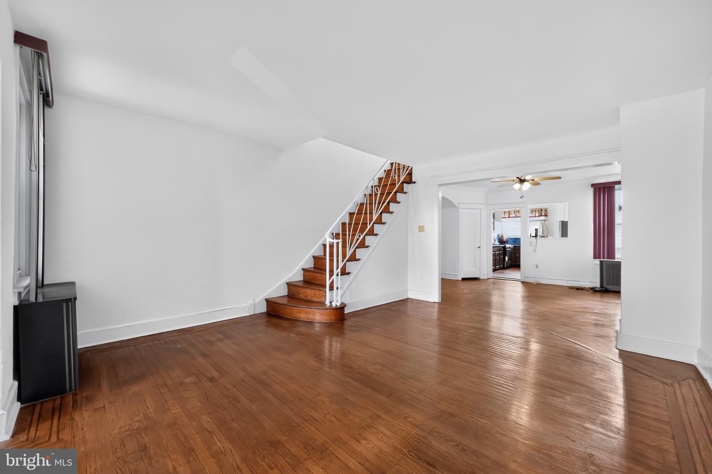 7091 Forrest Ave Property Photo 3