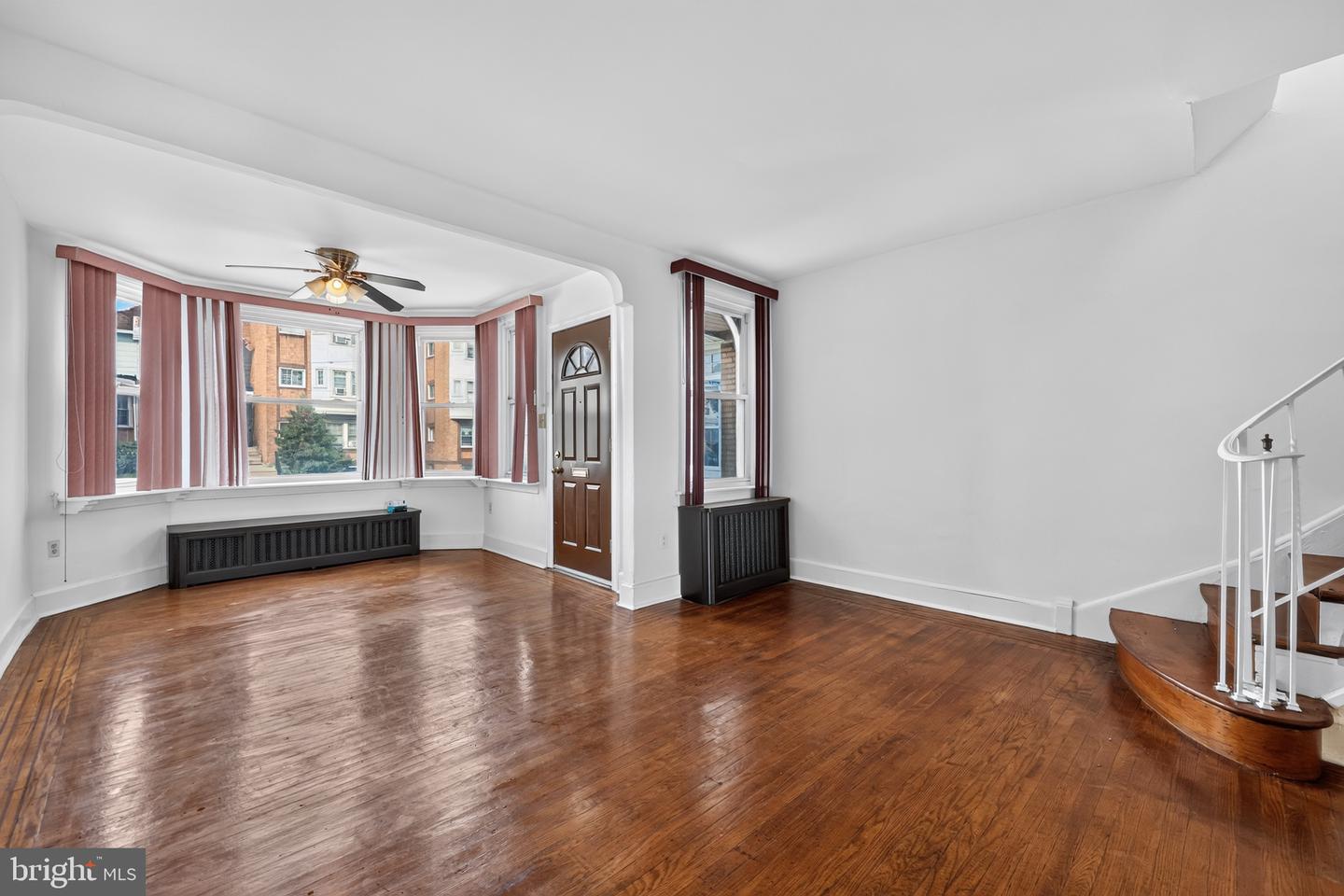 7091 Forrest Ave Property Photo 4