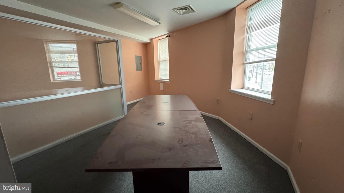 1040 E Passyunk Ave Property Photo 1