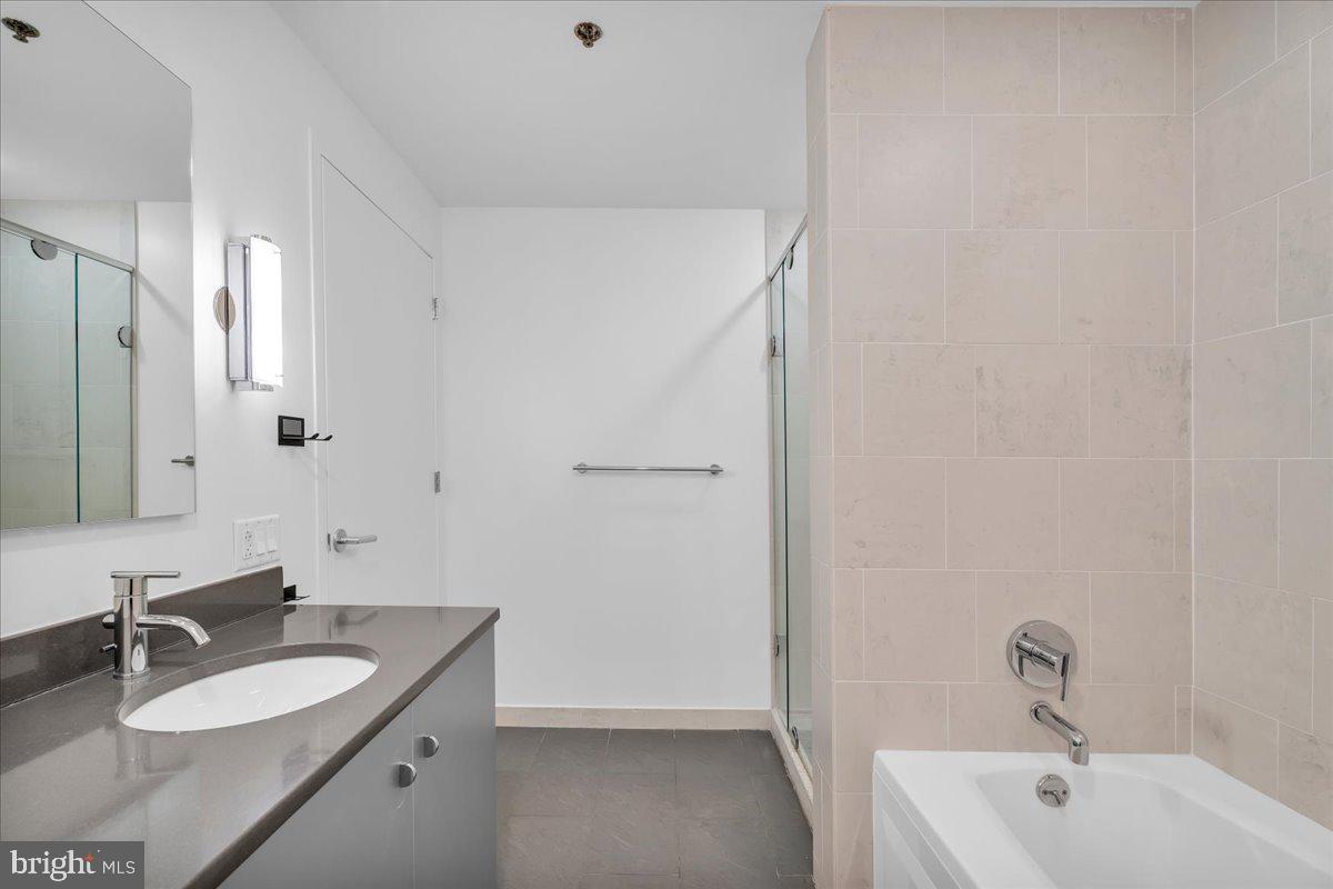 2101-00 Market St #3705 Property Photo 18