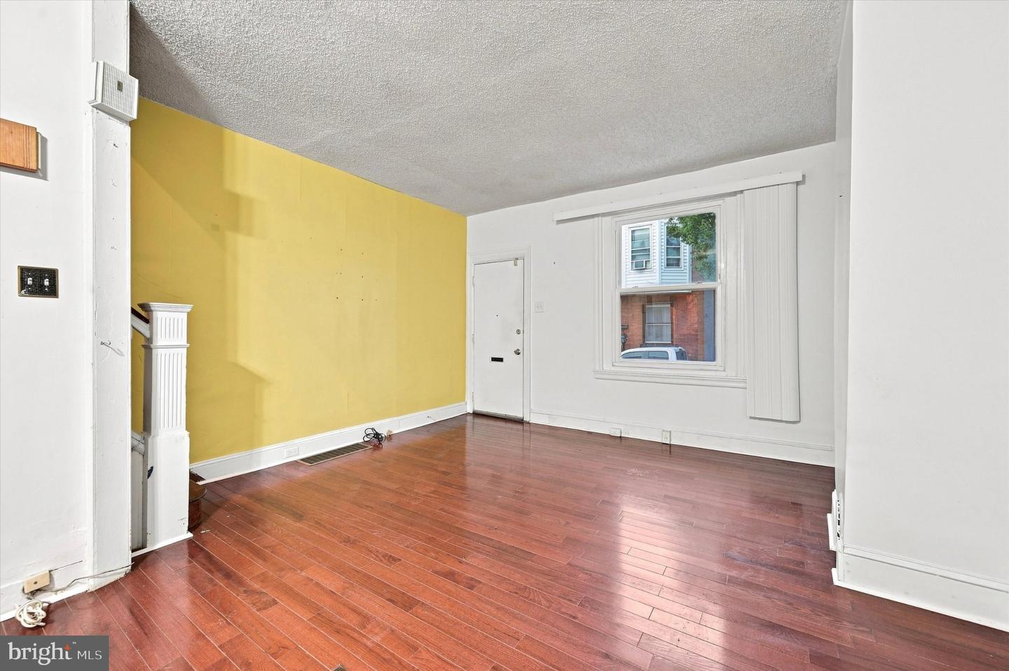 3237 N Bambrey St Property Photo 4