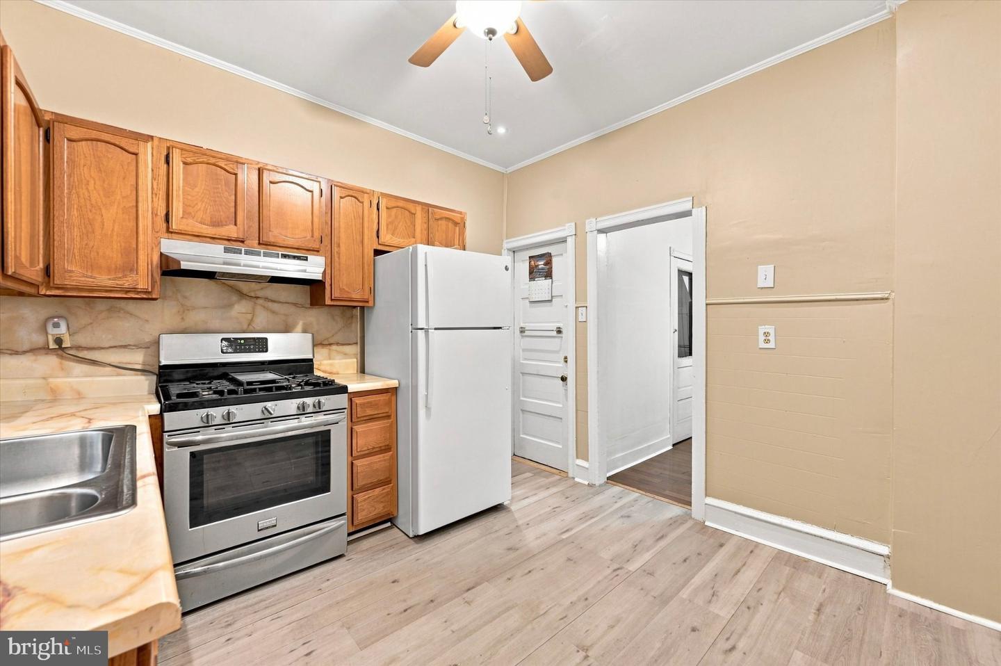 3237 N Bambrey St Property Photo 6