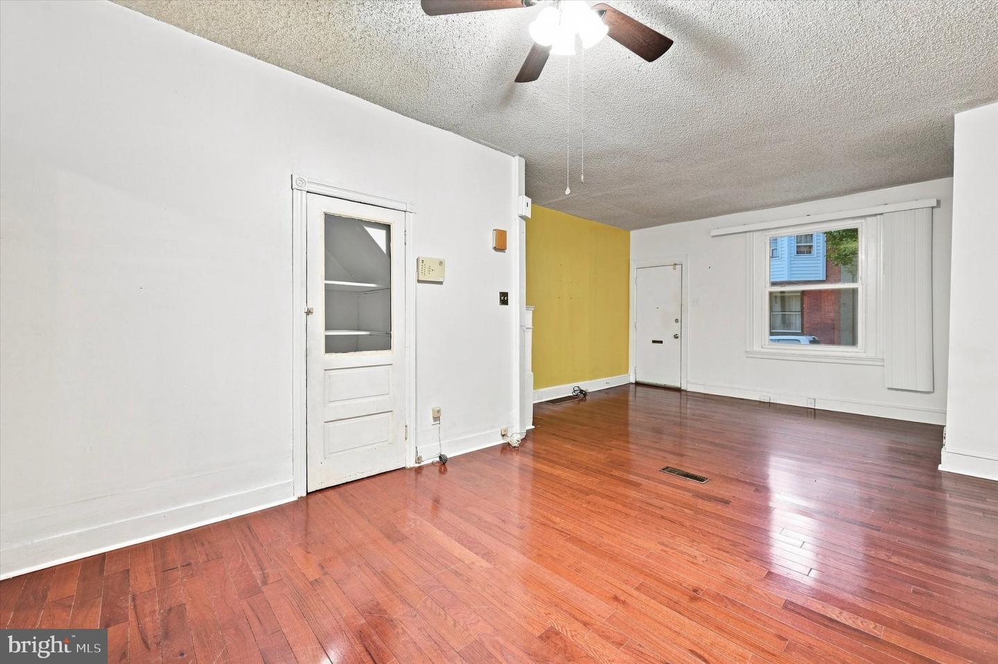 3237 N Bambrey St Property Photo 7