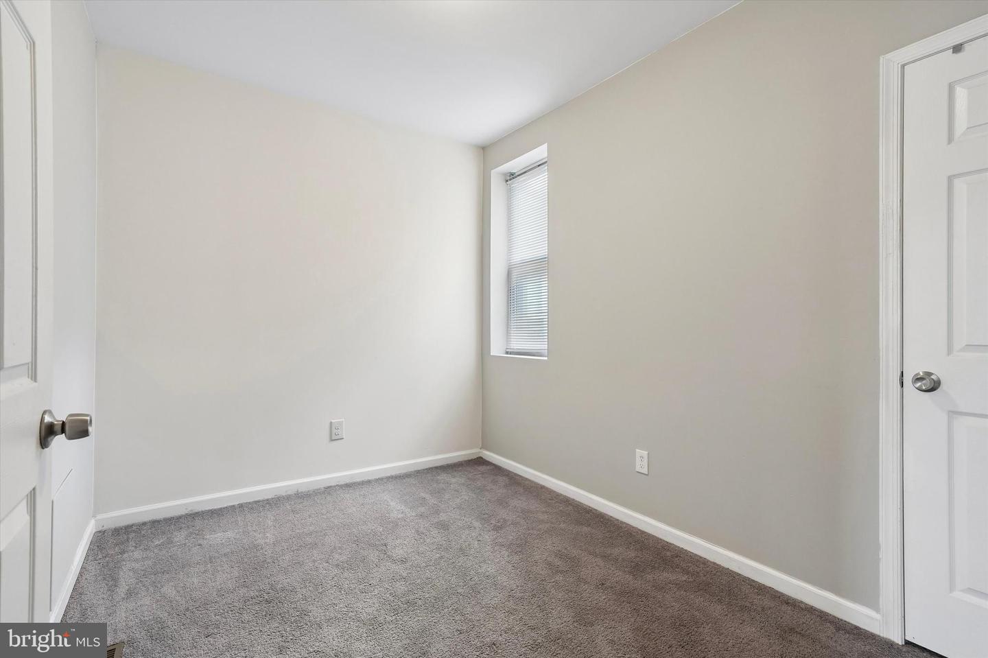 5381 Hazelhurst St Property Photo 16