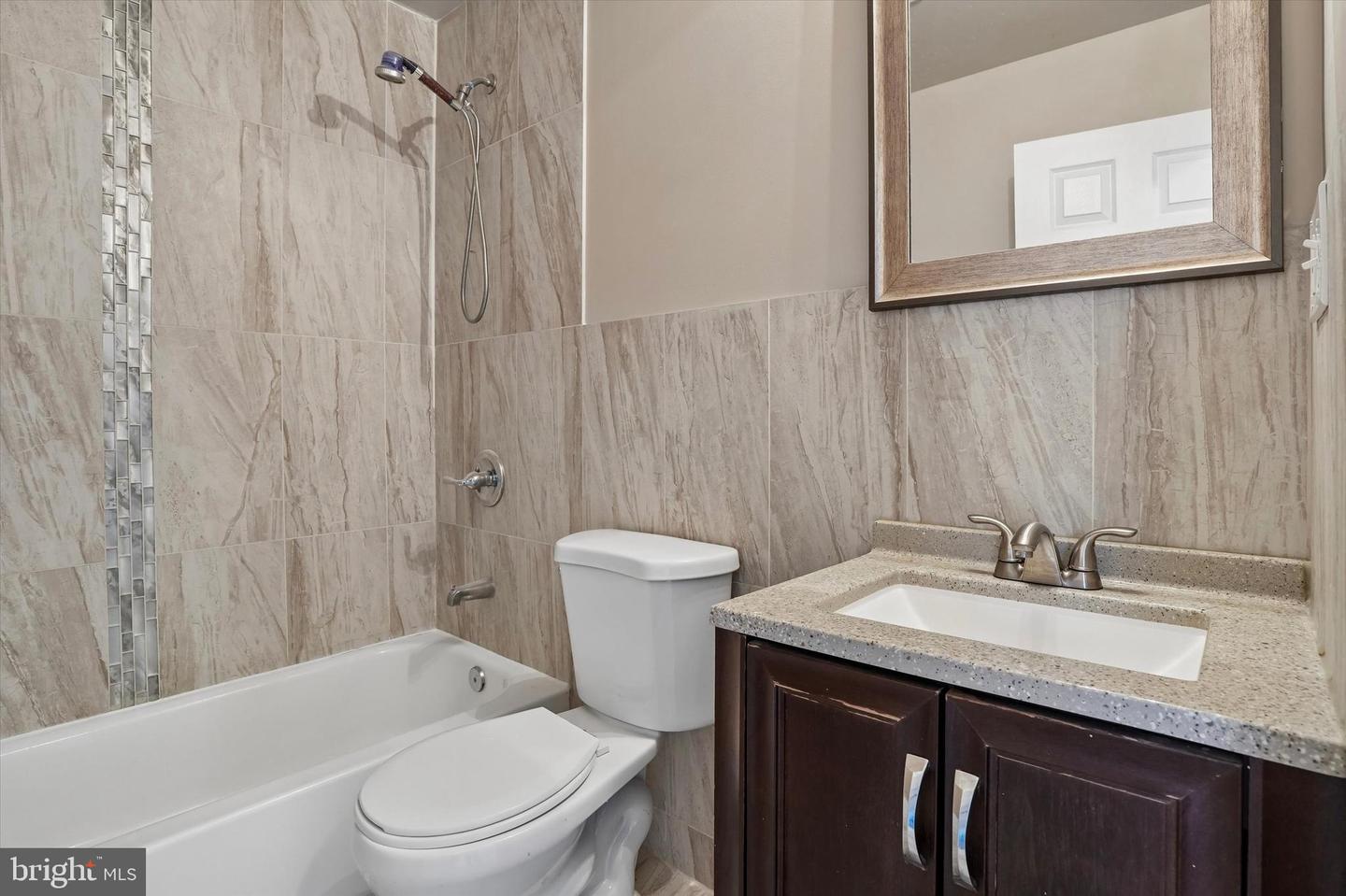 5381 Hazelhurst St Property Photo 17