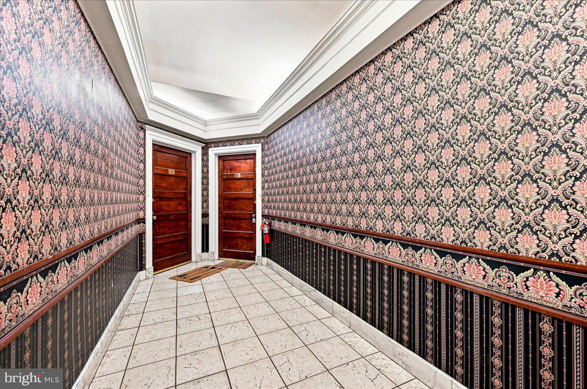 250-00 S 13th St #11e Property Photo 8