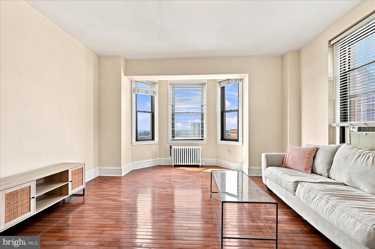 250-00 S 13th St #11e Property Photo 18