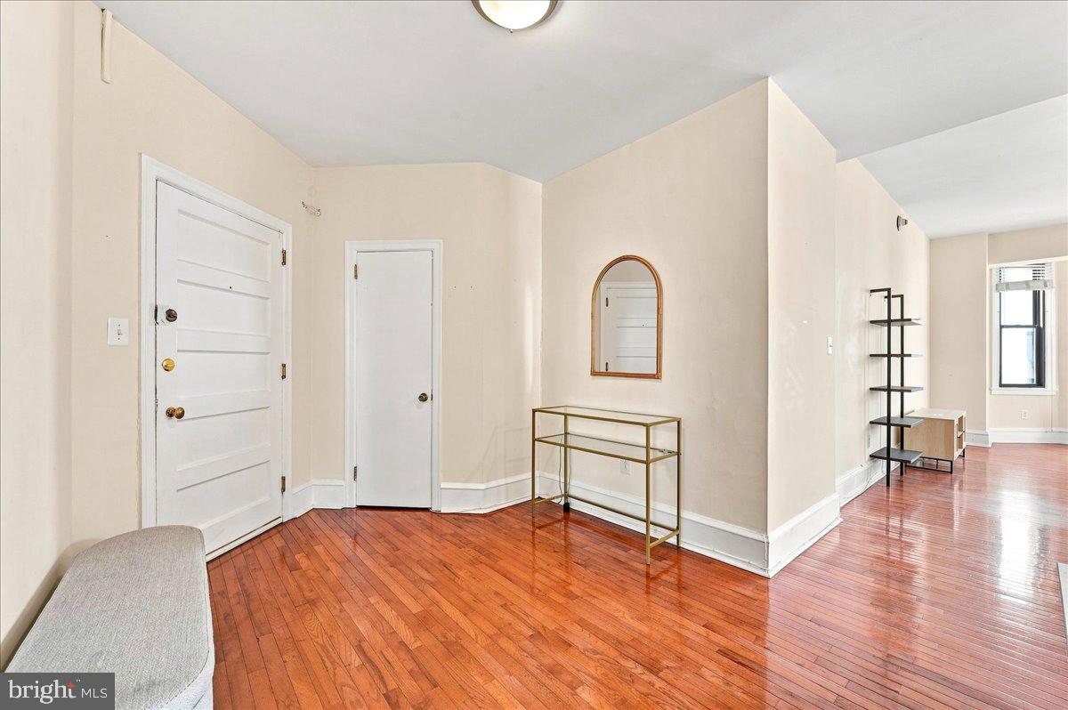 250-00 S 13th St #11e Property Photo 19