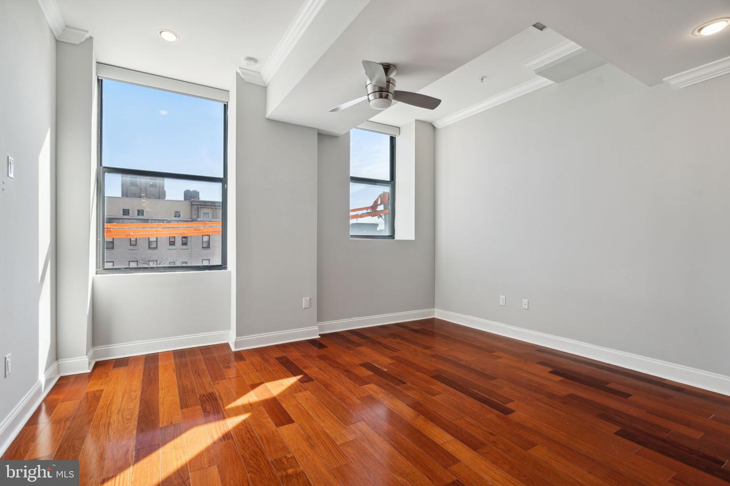 1401-25 N 5th St #404 Property Photo 3
