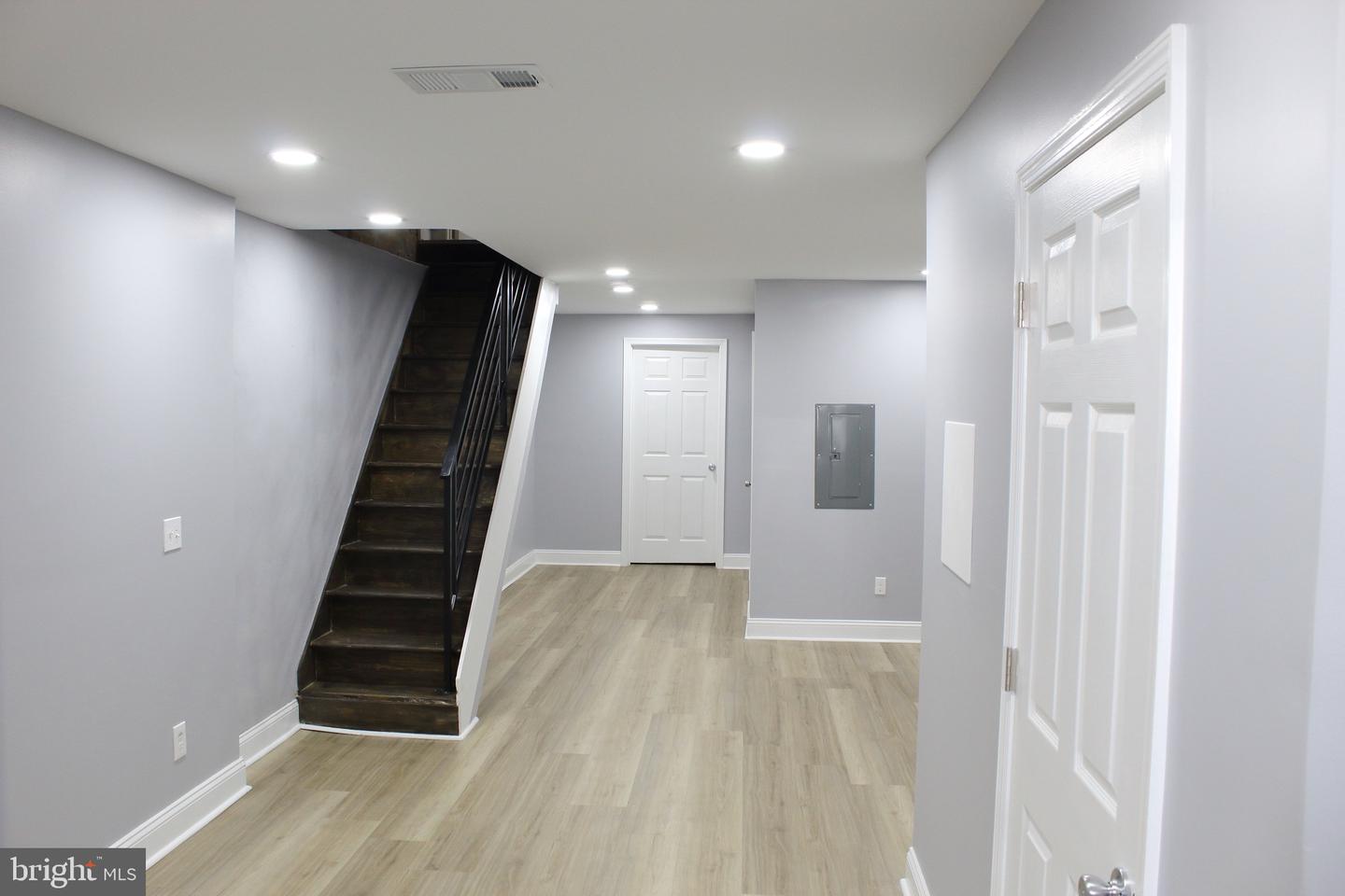 3320 N Park Ave Property Photo 9