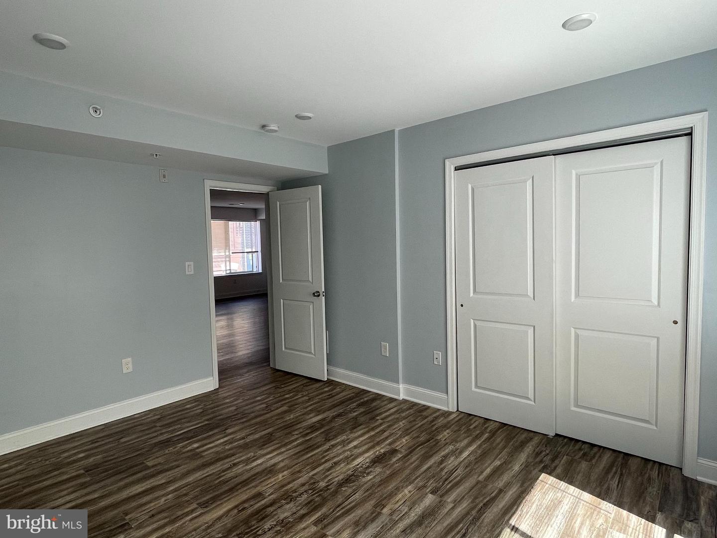 1257-59 N Newkirk St #b Property Photo 5